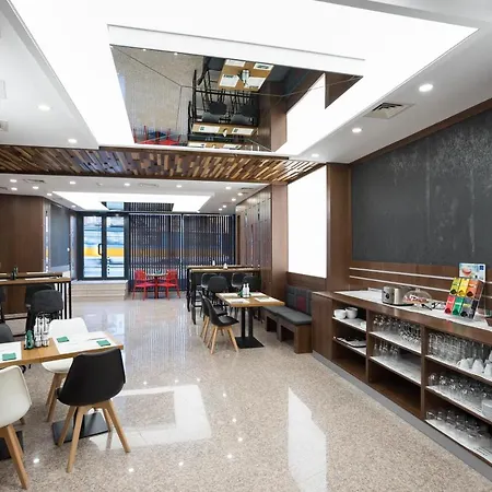 B1 Boutique Hotel 4*