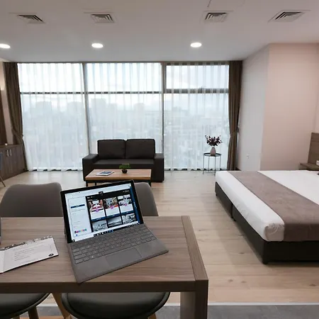 B1 Boutique Hotell 4*