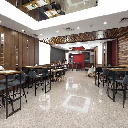 B1 Boutique Hotell 4*