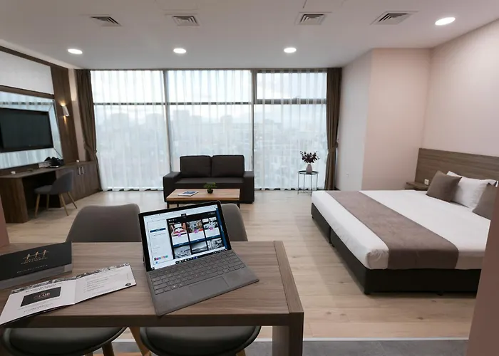 B1 Boutique Hotel 4*