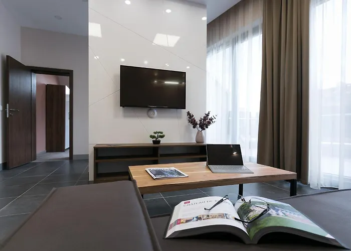 Hotel B1 Boutique 4*