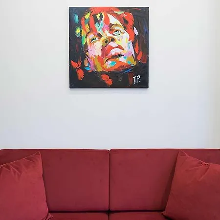 Hotel B1 Boutique 4*